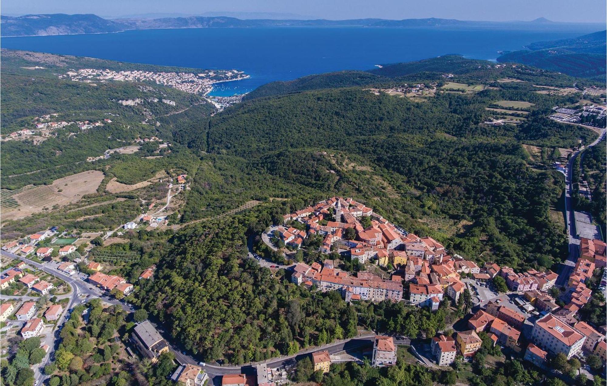 Awesome Apartment In Labin With Wifi Raša Esterno foto